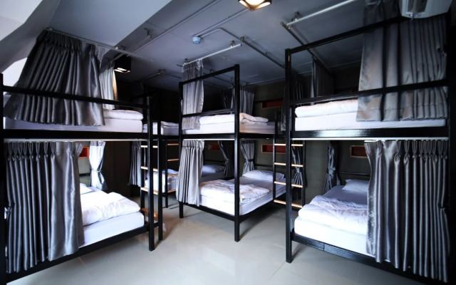 The Campus Hostel Thonglor