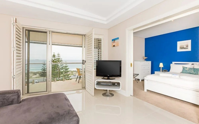 The White Pearl Penthouse