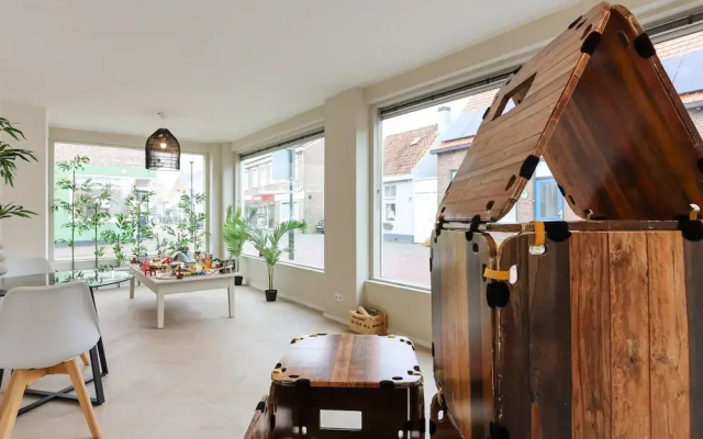 Suite in Vrouwenpolder Near North Sea Beach