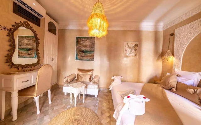 Riad 7 Saints