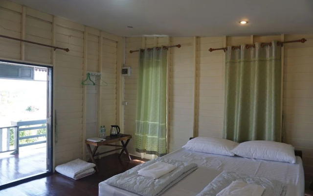 Reunmai Sametngam Resort