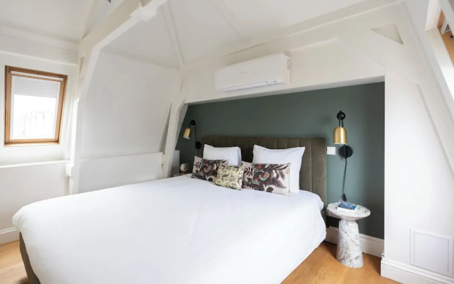 Vondelpark Apartment Suites