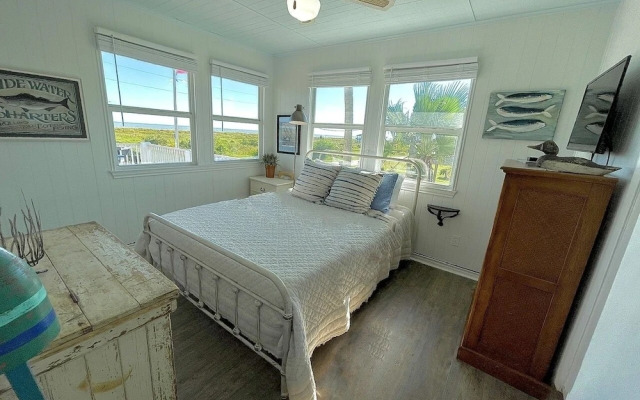 Bolivar Del Mar 3 Bedroom Home by RedAwning