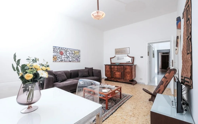 Domus Linda in Roma With 1 Bedrooms and 1 Bathrooms