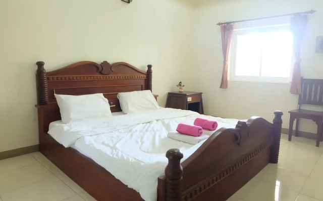 Tan Deaw House