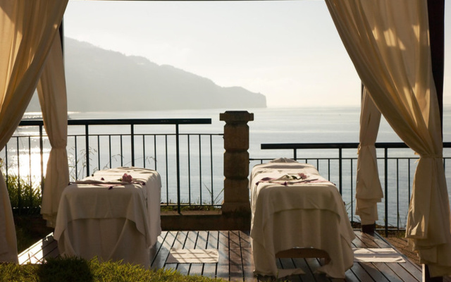 The Cliff Bay, by PortoBay