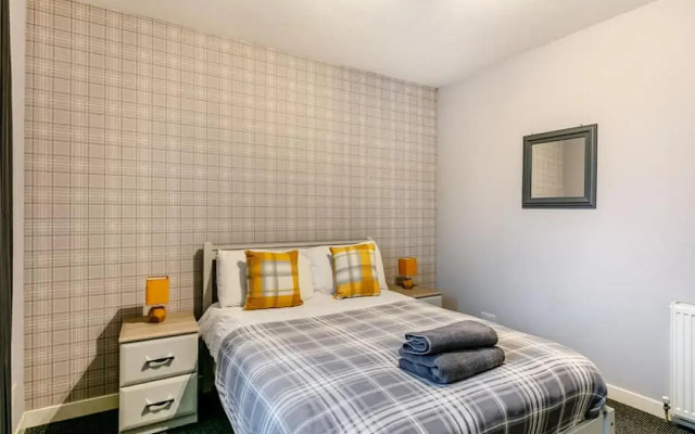 Townhouse Apartments Montrose