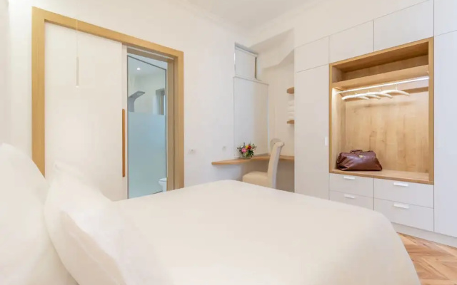 Chandakos 8 Design Apartments