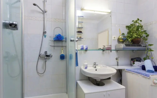 Arca, Apartment With Sea View And Free Parking