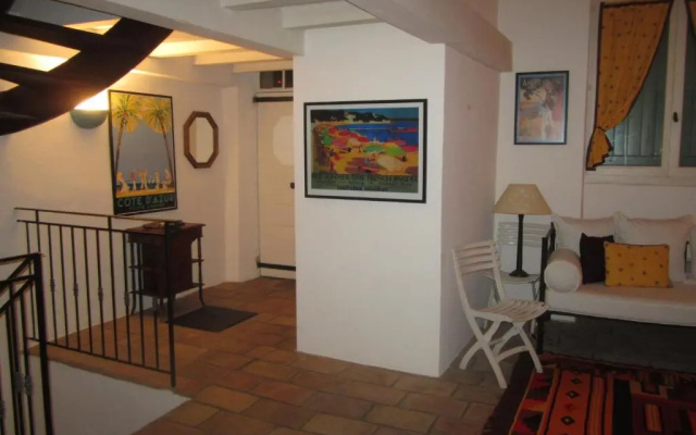 28 Rue de la Ferrage