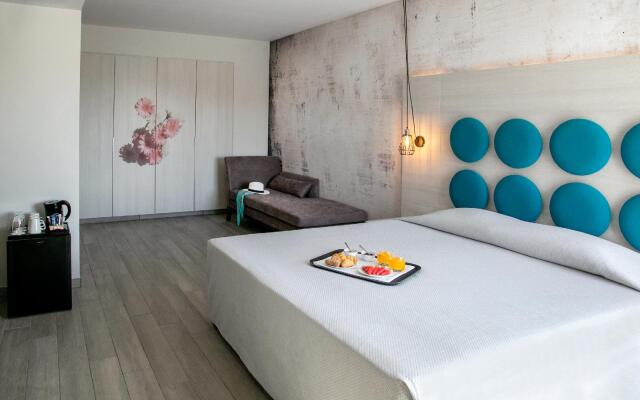Vangelis Hotel & Suites