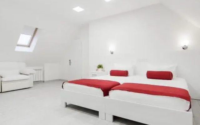 Hoshen Hotel