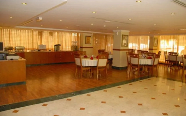 London Crown 2 Hotel Apartments
