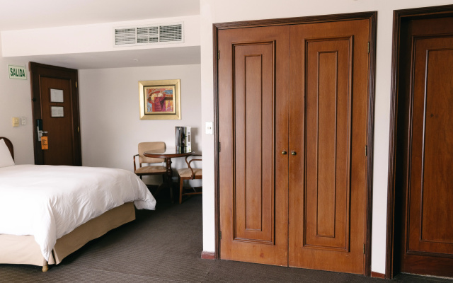 Luoxo Hotel
