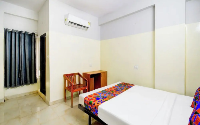 Fabhotel Golden Dreams