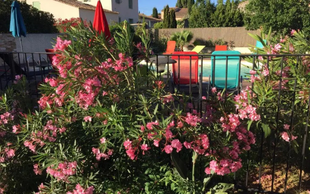Studio de Charme, Piscine Et Mer a Pieds