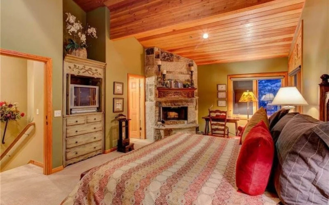 Twin Pines