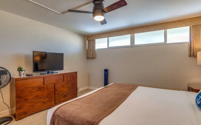 Kahana Reef 216 by RedAwning