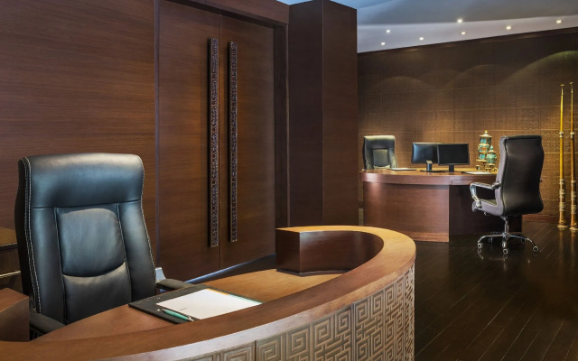 Le Meridien Paro, Riverfront
