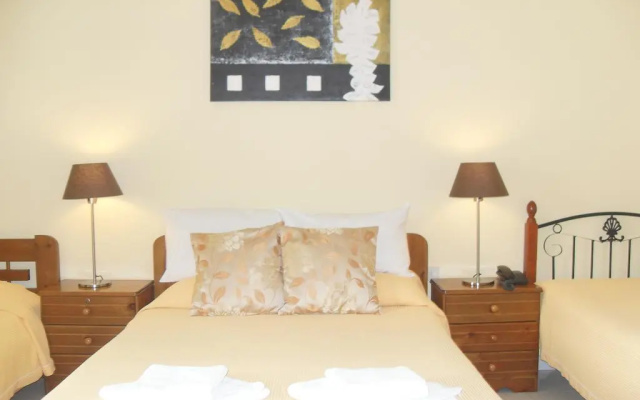 Hotel Pavlos & Studios