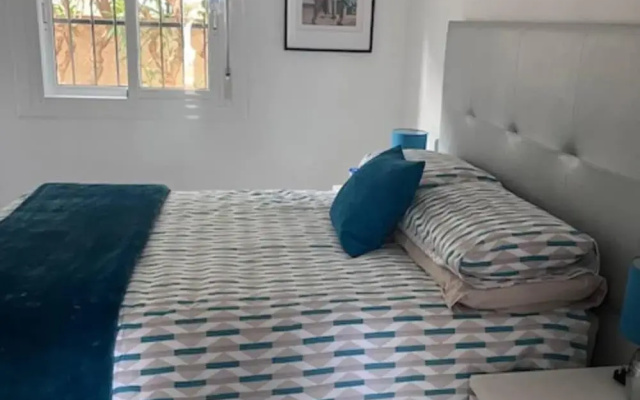 Sunny 1 Bedroom Apartment Retreat