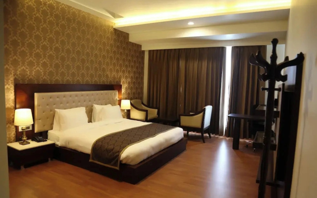 Hotel Imperia Suites