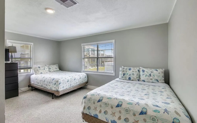 Bermuda Beachfront by Ryson Vacation Rentals