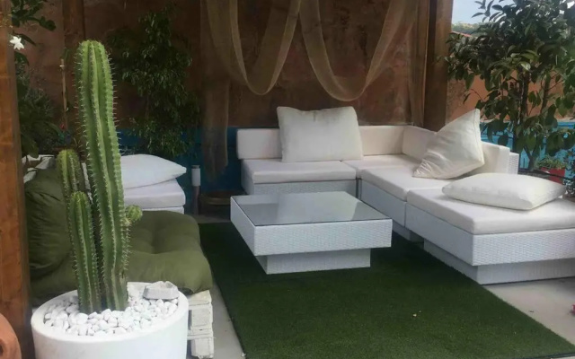 Terrazzo Esclusivo Con Zona Solarium Da 200 Mq