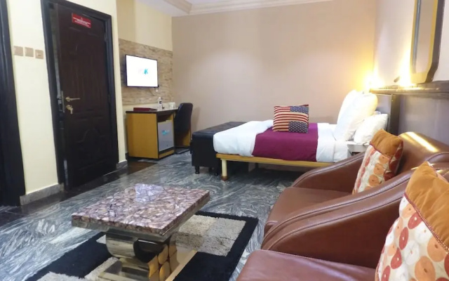 Choice gate Hotel and Suites
