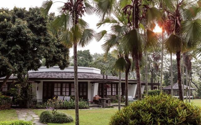 Отель Fish Tail Lodge Непал, Покхара - отзывы, цены и фото номеров - забронировать отель Fish Tail Lodge онлайн вид на фасад