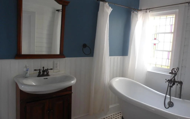 Miss Helens Guesthouse