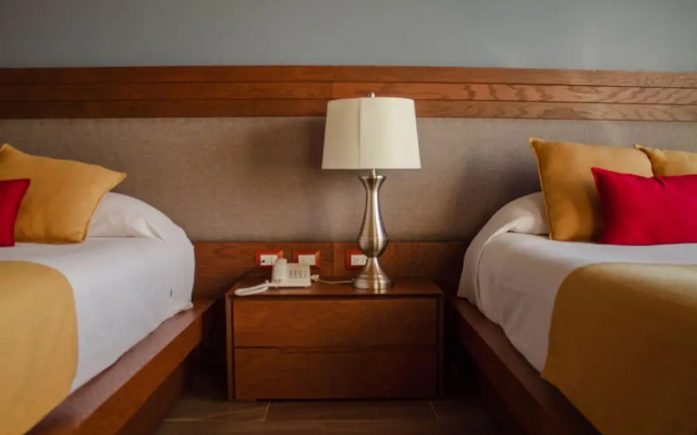 Hotel Rancho Tabachines