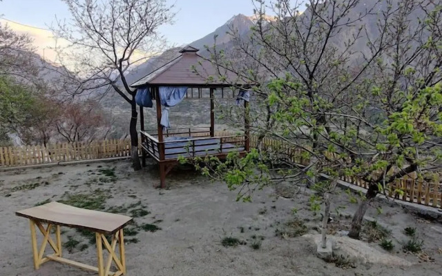 Sakura Lodges Hunza