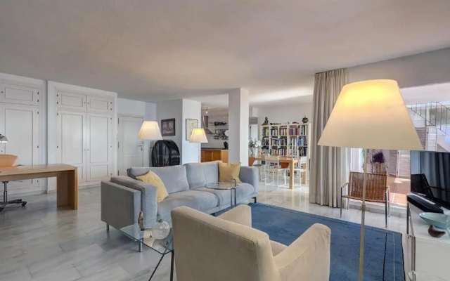Apartment Boulevard 304