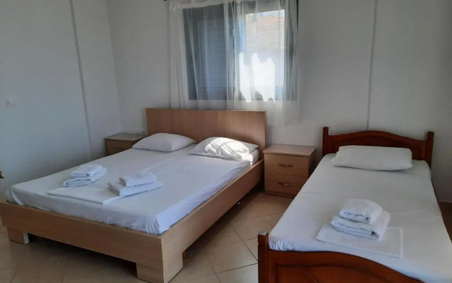 Tasos Rooms