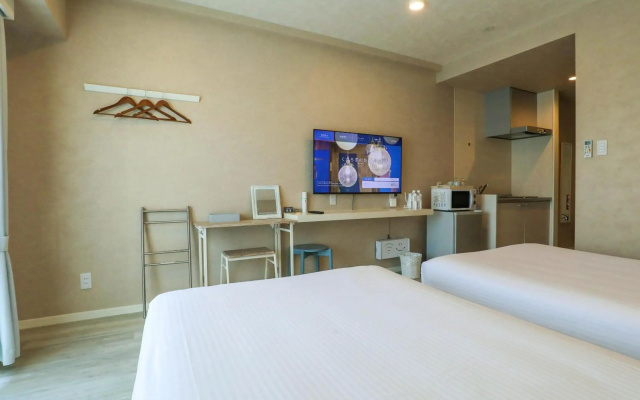 Hotel 385