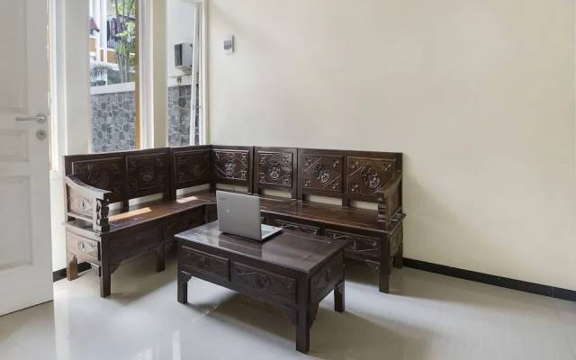 OYO Life 90786 De Campus Homestay Syariah