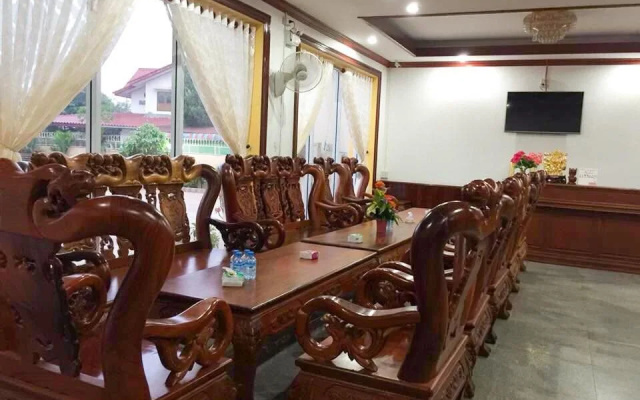 Phoumixay Hotel