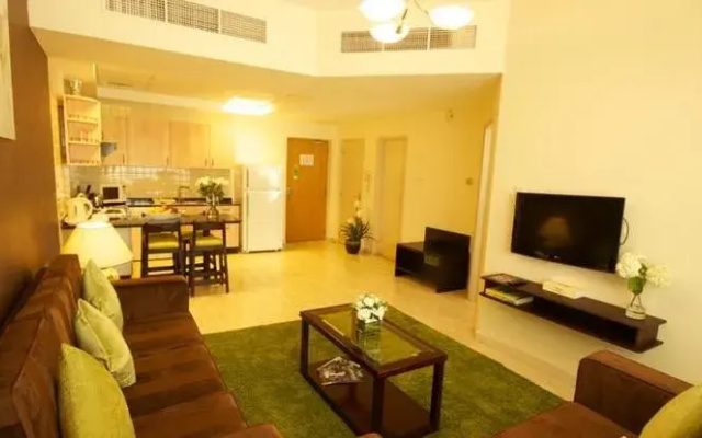 Oasis Court Hotel Apartments
