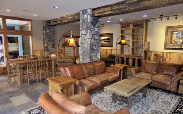 BBCS Black Bear Lodge Deluxe 2Bed 2Bath