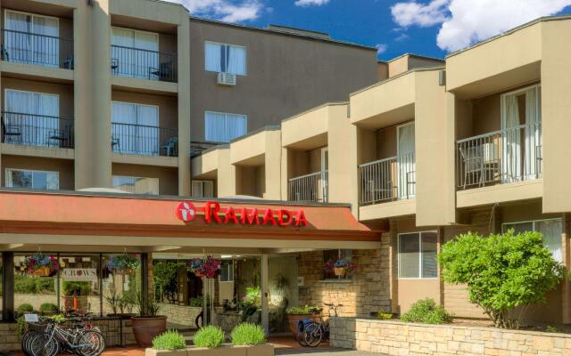 Отель Ramada by Wyndham Victoria Канада, Виктория - отзывы, цены и фото номеров - забронировать отель Ramada by Wyndham Victoria онлайн вид на фасад