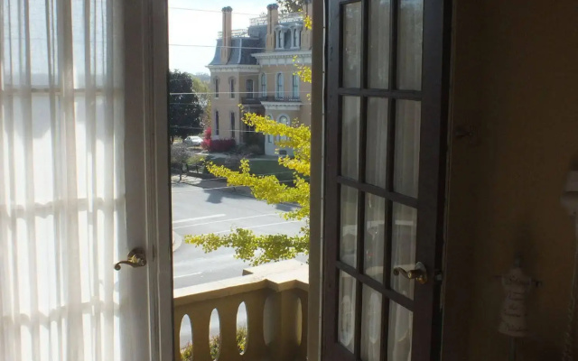 The Pepin Mansion Historic B&B