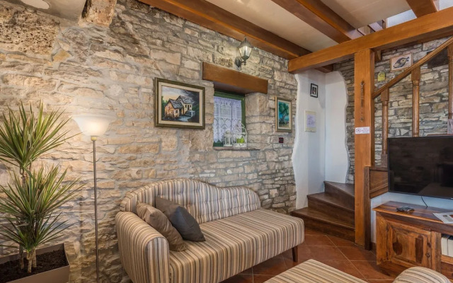 Rustical Stone House Kanfanar With Pool