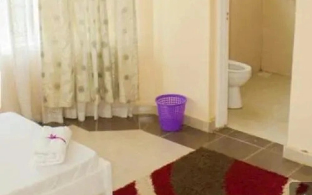 Pavillion Apartment near 67 Hotel
