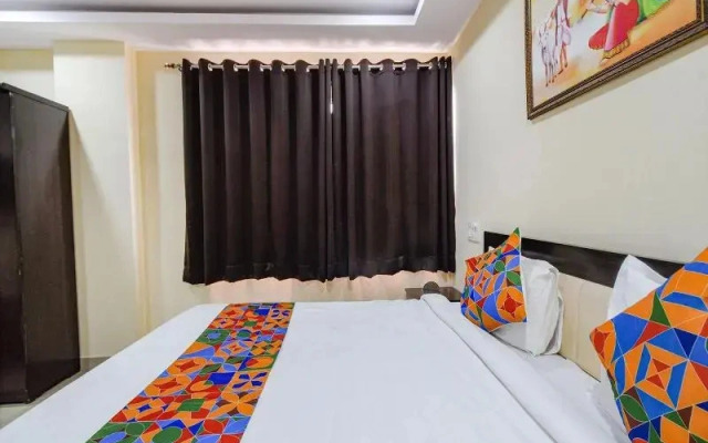 FabHotel Hitek N - Nr. Sindhu Hospital and HITEX EXHIBITION CENTER, Hitech City