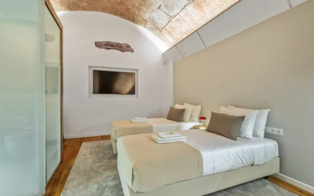 King David Suites 102 by Homie