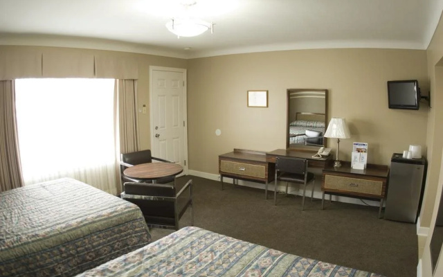 Falls Manor Resort