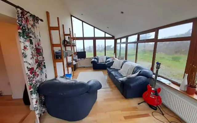 Cle-andra Bay Lodge