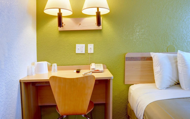 Motel 6 Eugene, OR - South Springfield