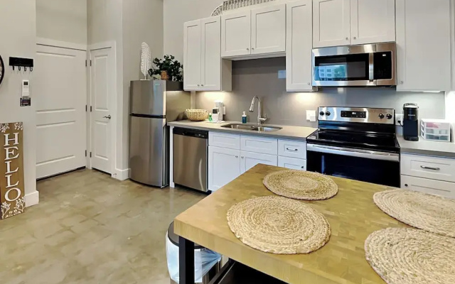 Tremont Meilleur 104 by Ryson Vacation Rentals